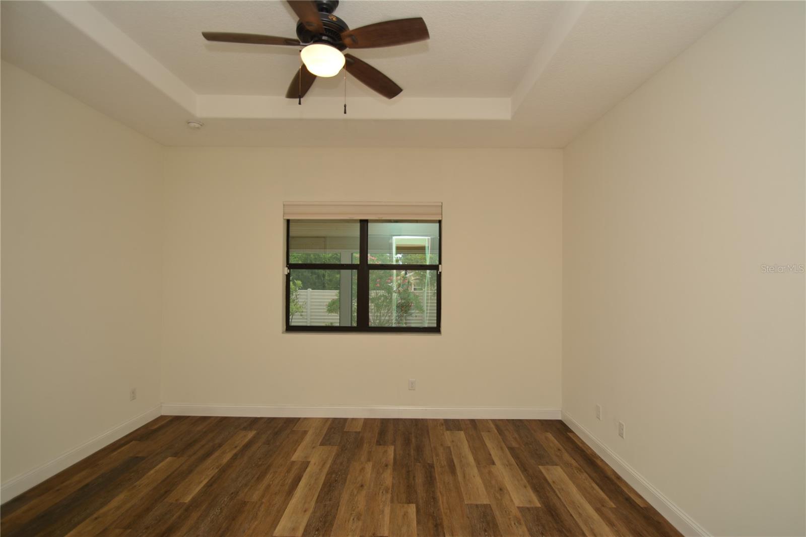 Image 21 of 35 For 61 Green Circle