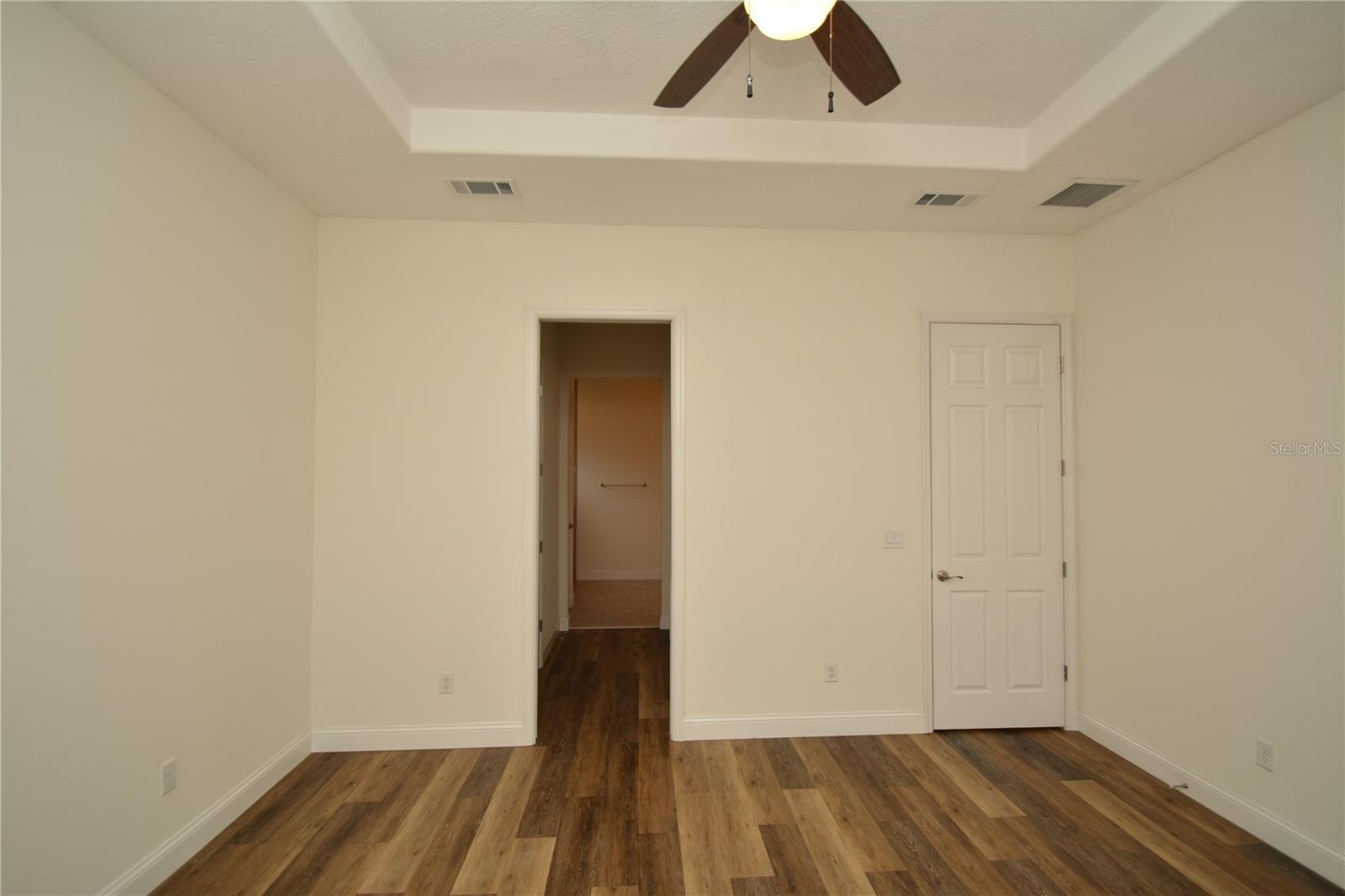 Image 22 of 35 For 61 Green Circle