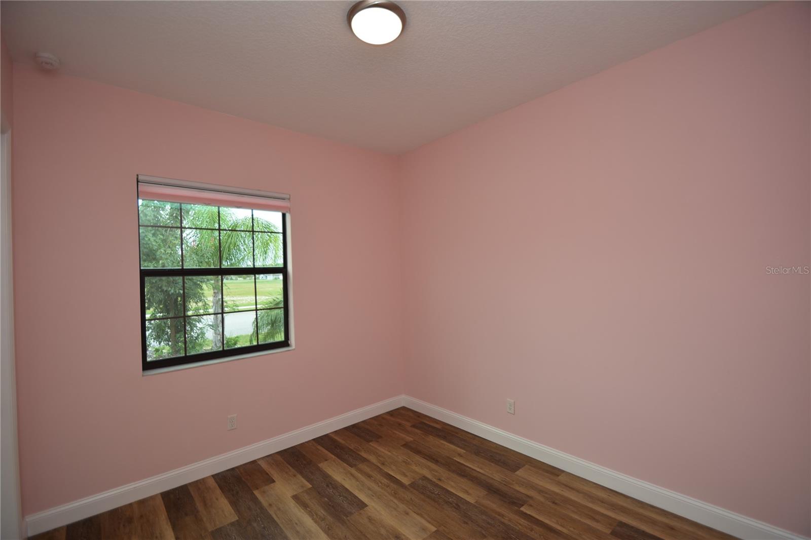 Image 27 of 35 For 61 Green Circle