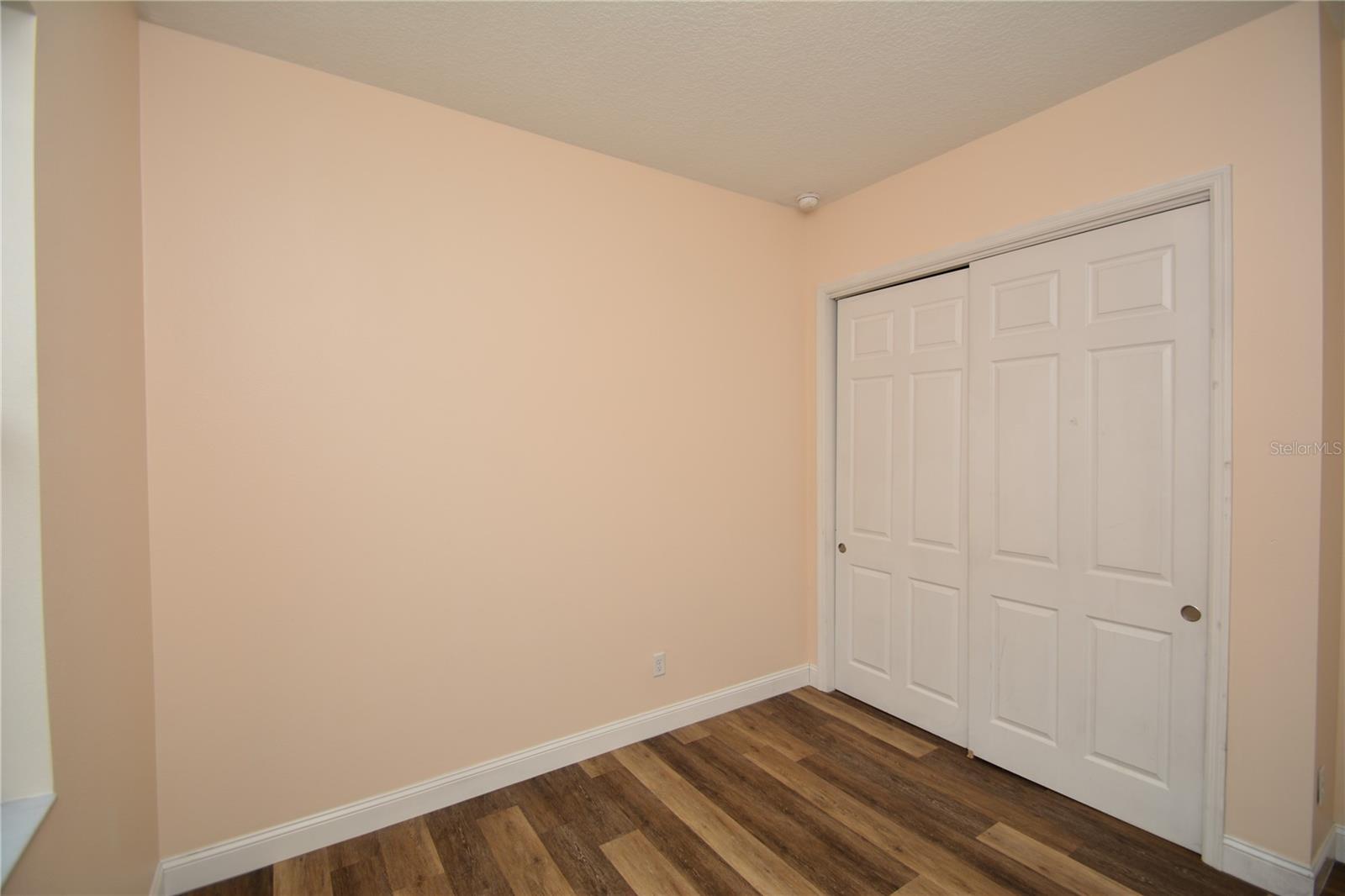 Image 34 of 35 For 61 Green Circle