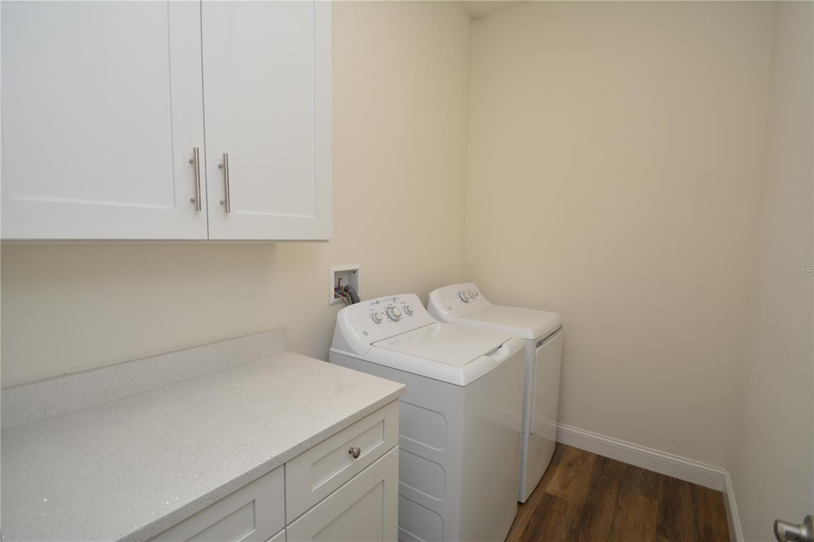 Image 35 of 35 For 61 Green Circle