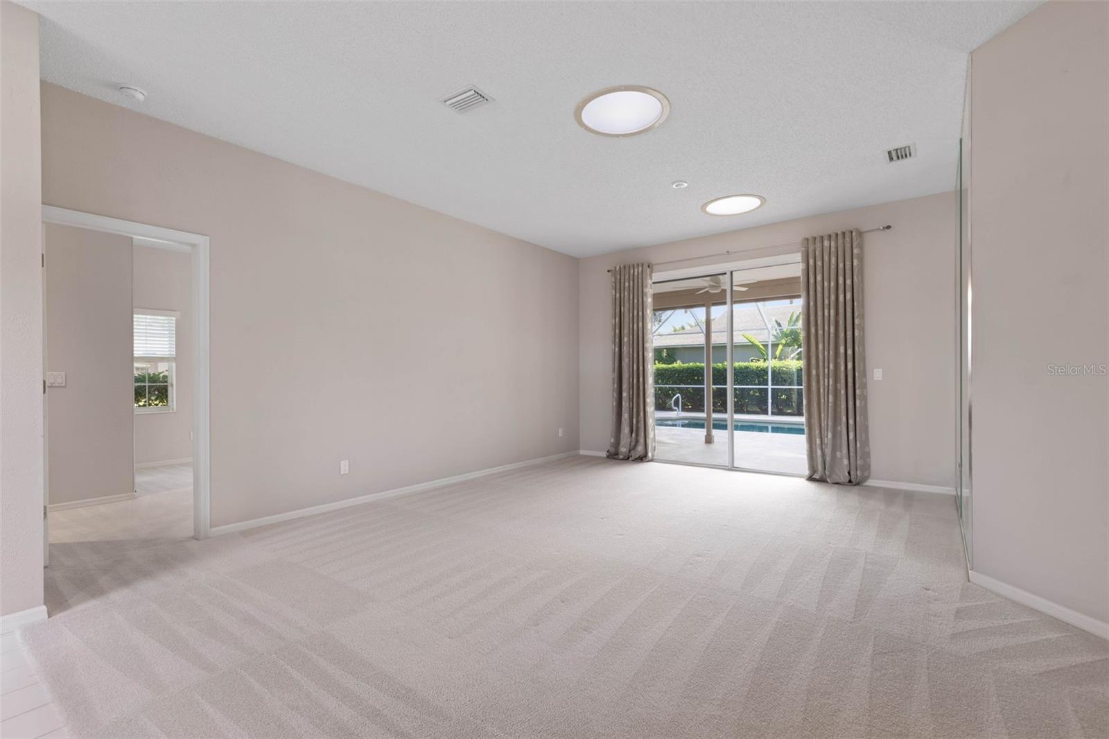 Image 10 of 47 For 3 Tucahoe Way