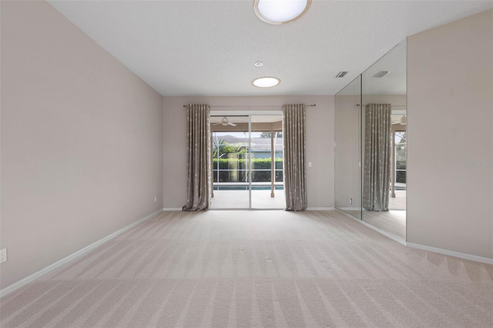 Image 13 of 47 For 3 Tucahoe Way