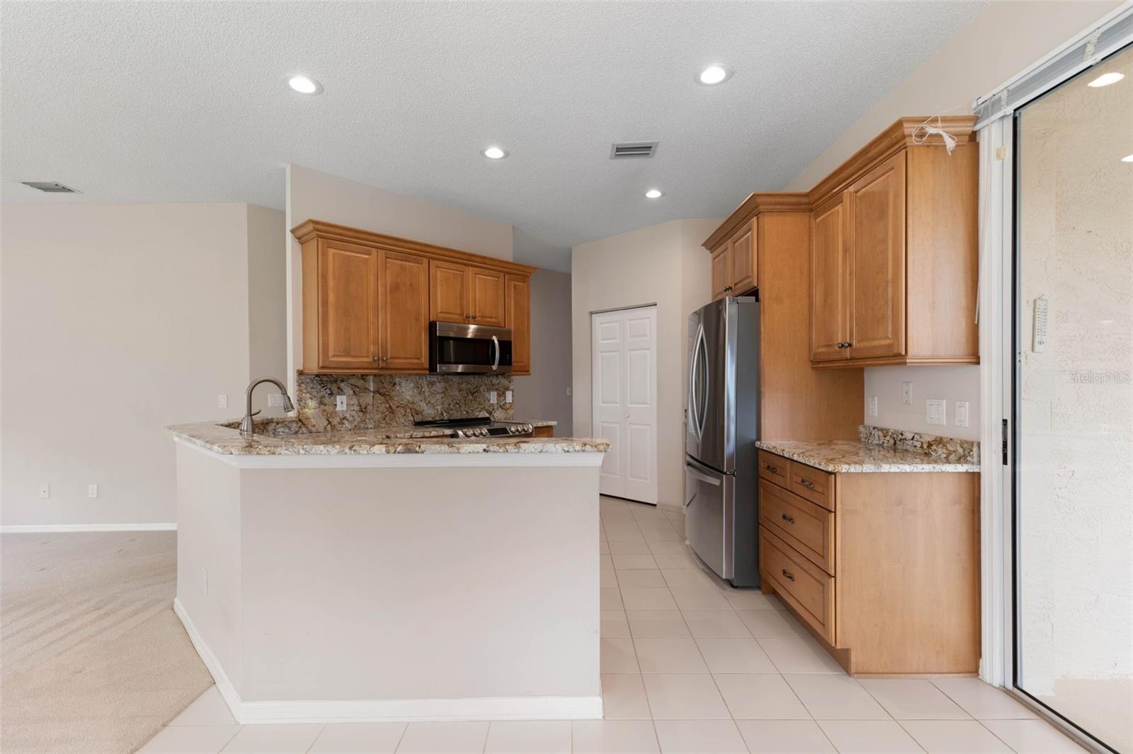 Image 24 of 47 For 3 Tucahoe Way