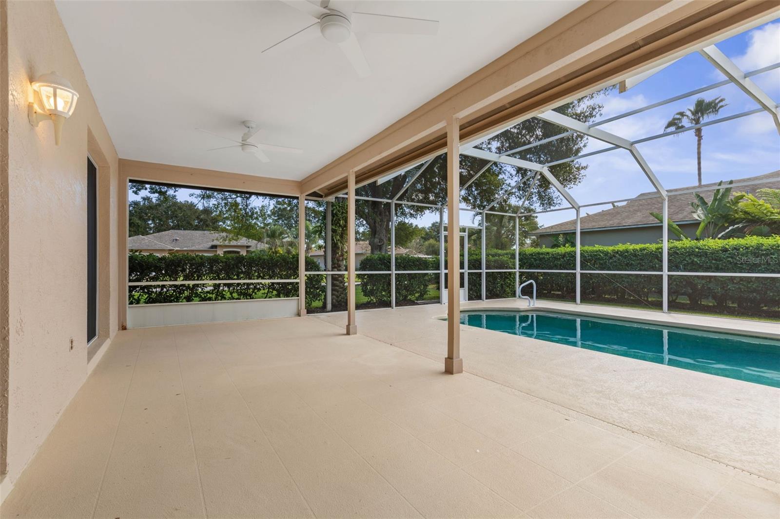 Image 36 of 47 For 3 Tucahoe Way