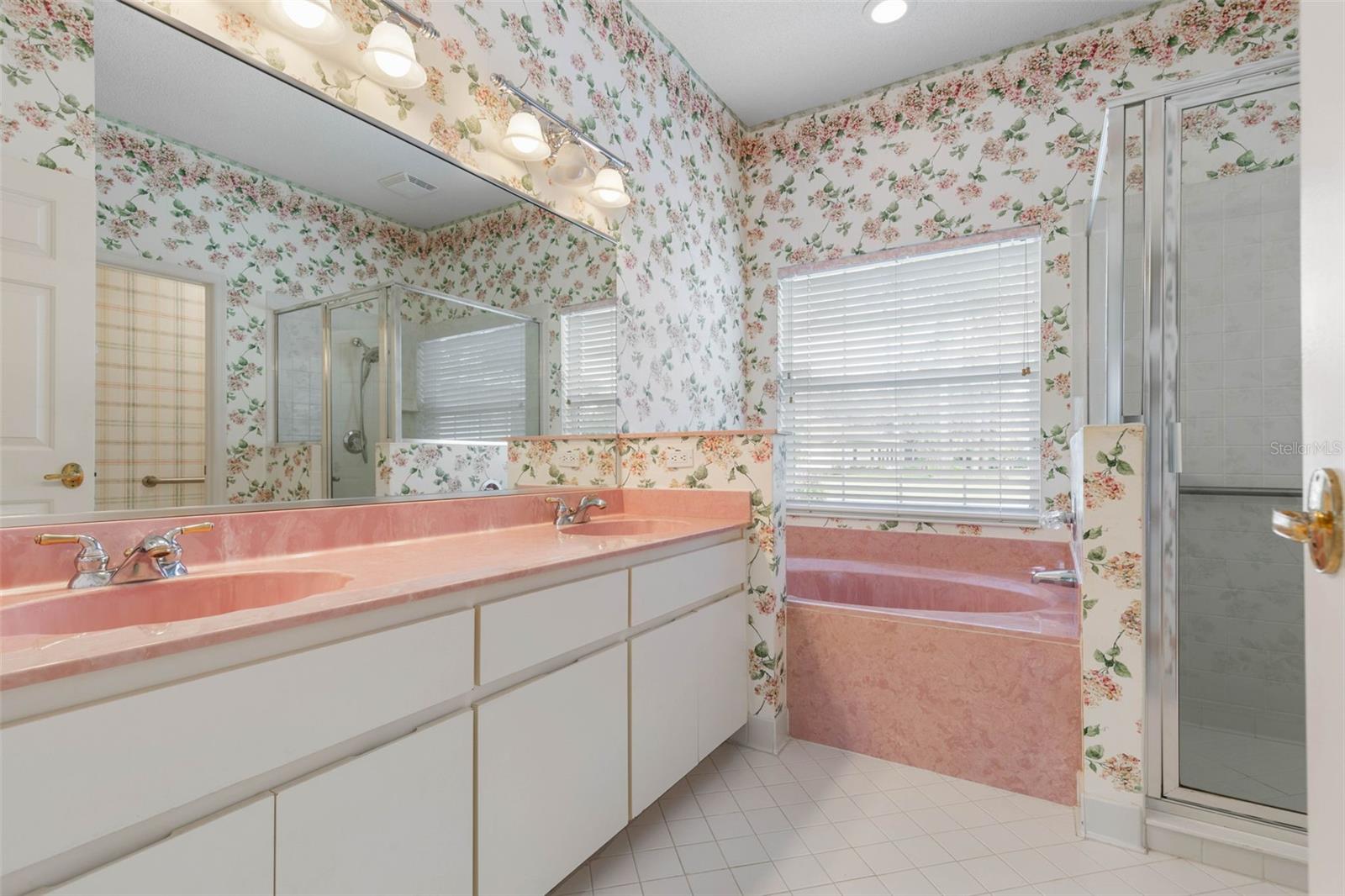 Image 42 of 47 For 3 Tucahoe Way