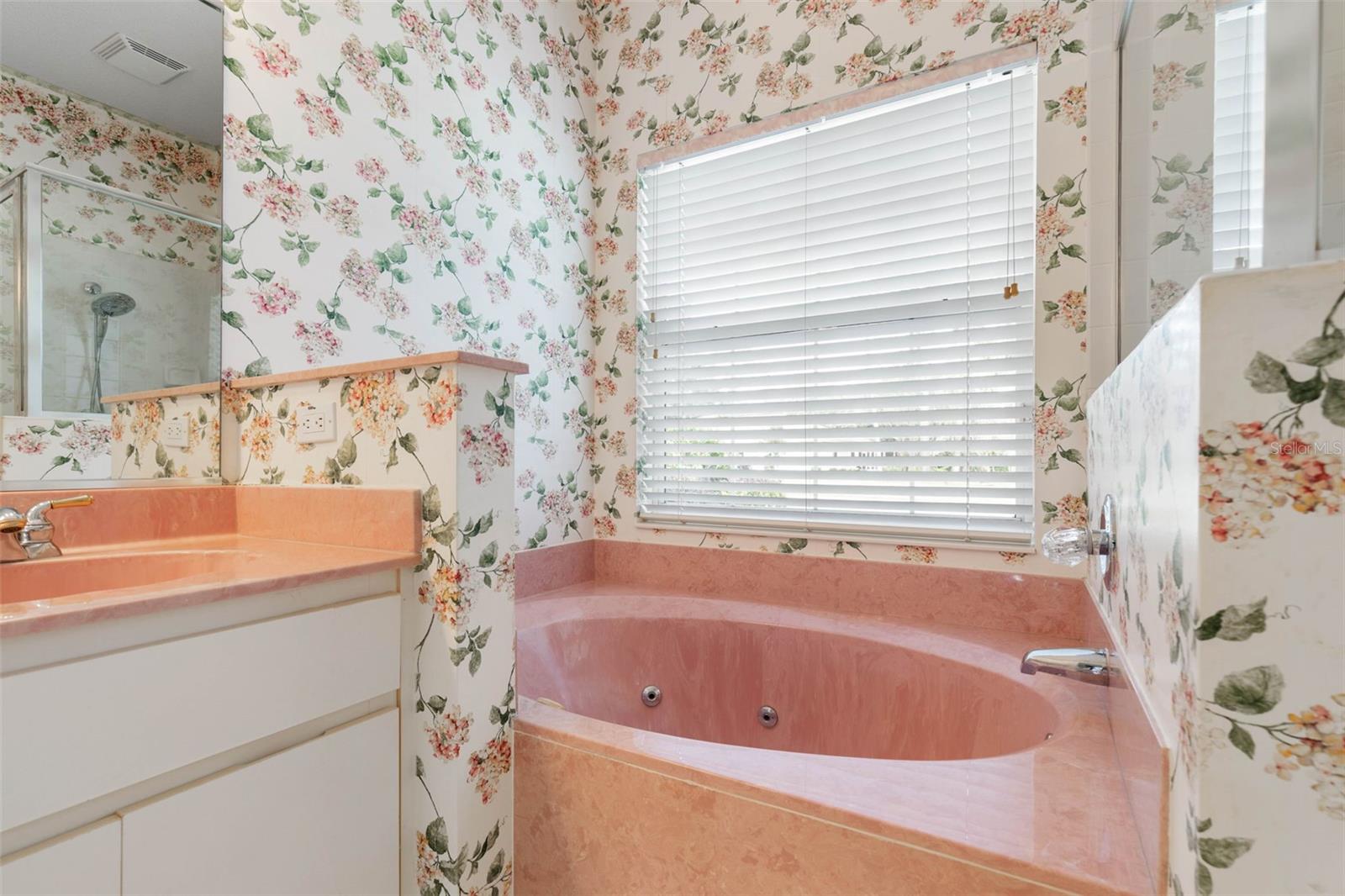 Image 44 of 47 For 3 Tucahoe Way