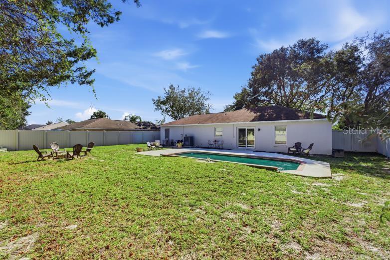 Image 11 of 45 For 8 Rolling Fern Place