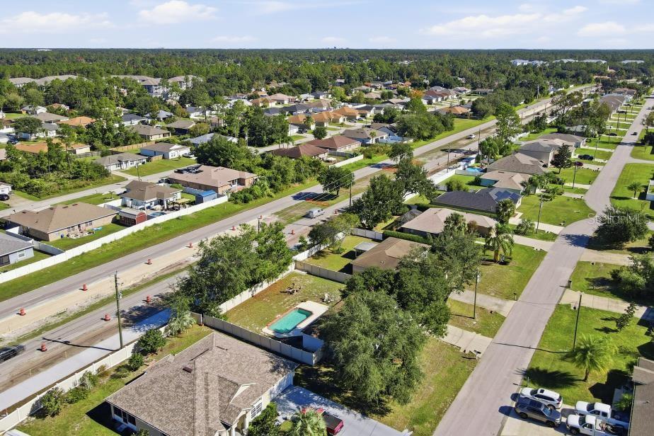 Image 13 of 45 For 8 Rolling Fern Place