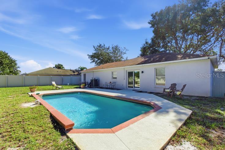 Image 8 of 45 For 8 Rolling Fern Place