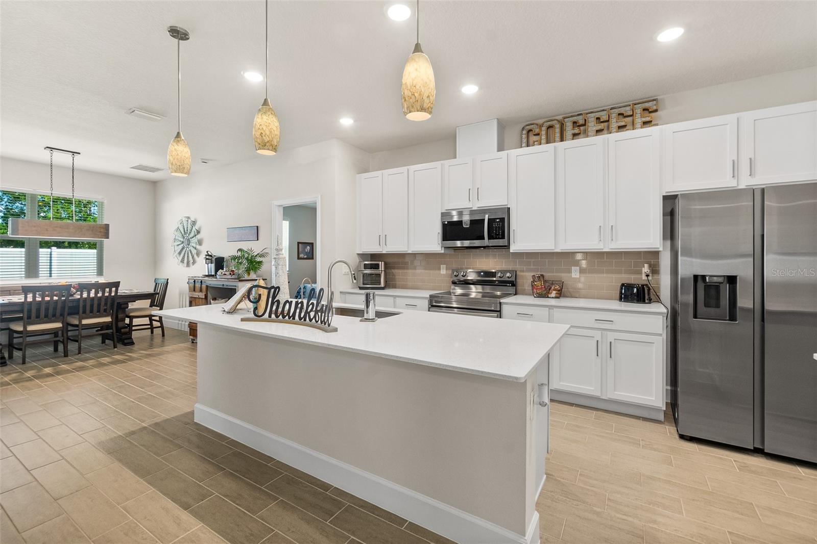 Image 3 of 54 For 5 Roxton Lane