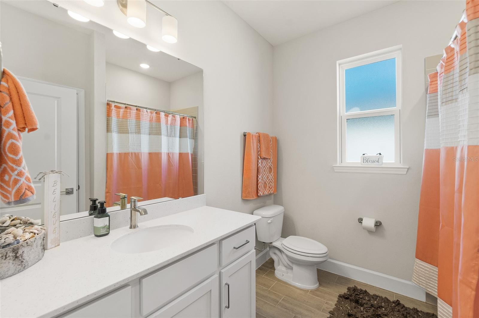 Image 36 of 54 For 5 Roxton Lane