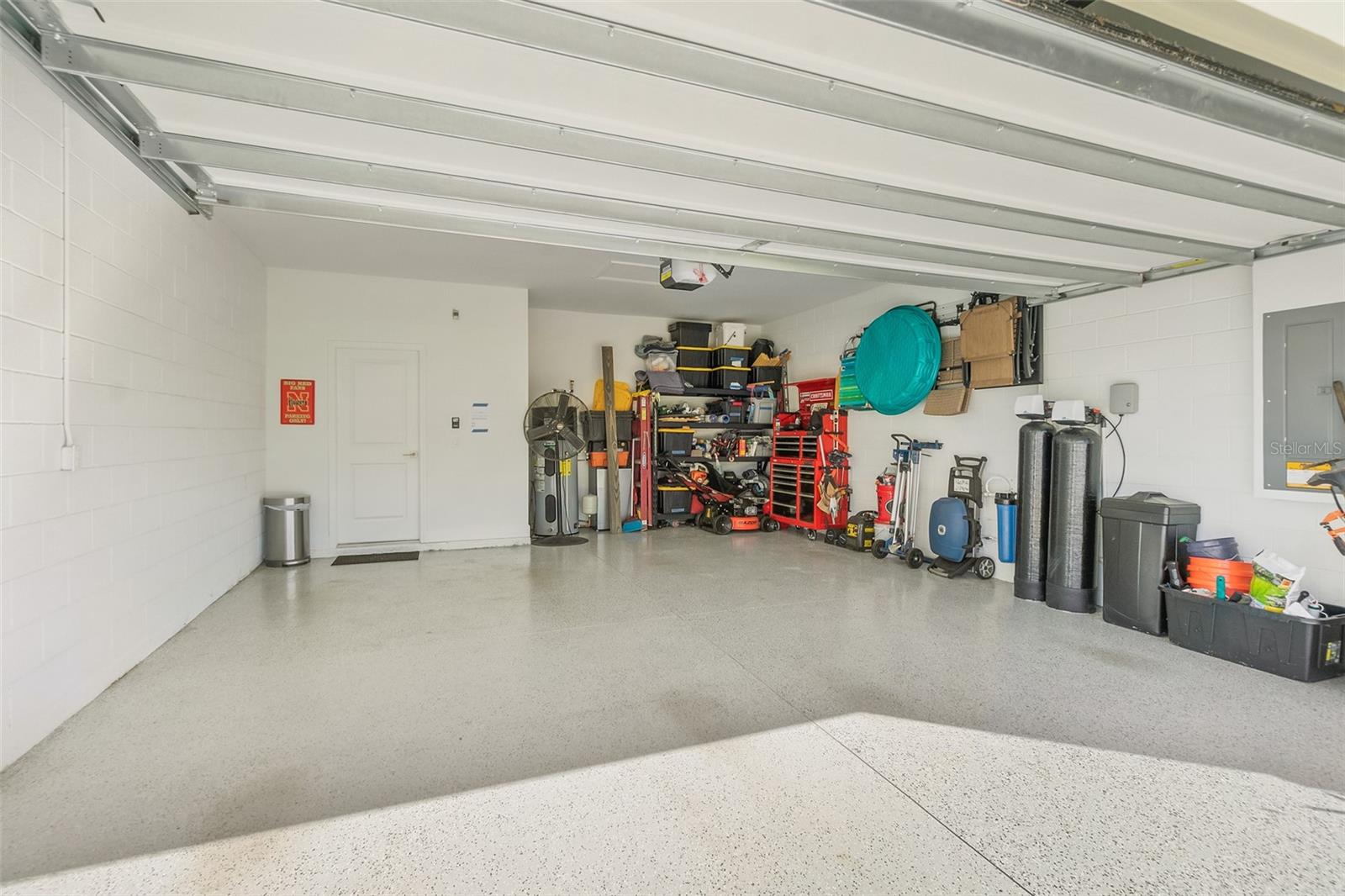 Image 38 of 54 For 5 Roxton Lane