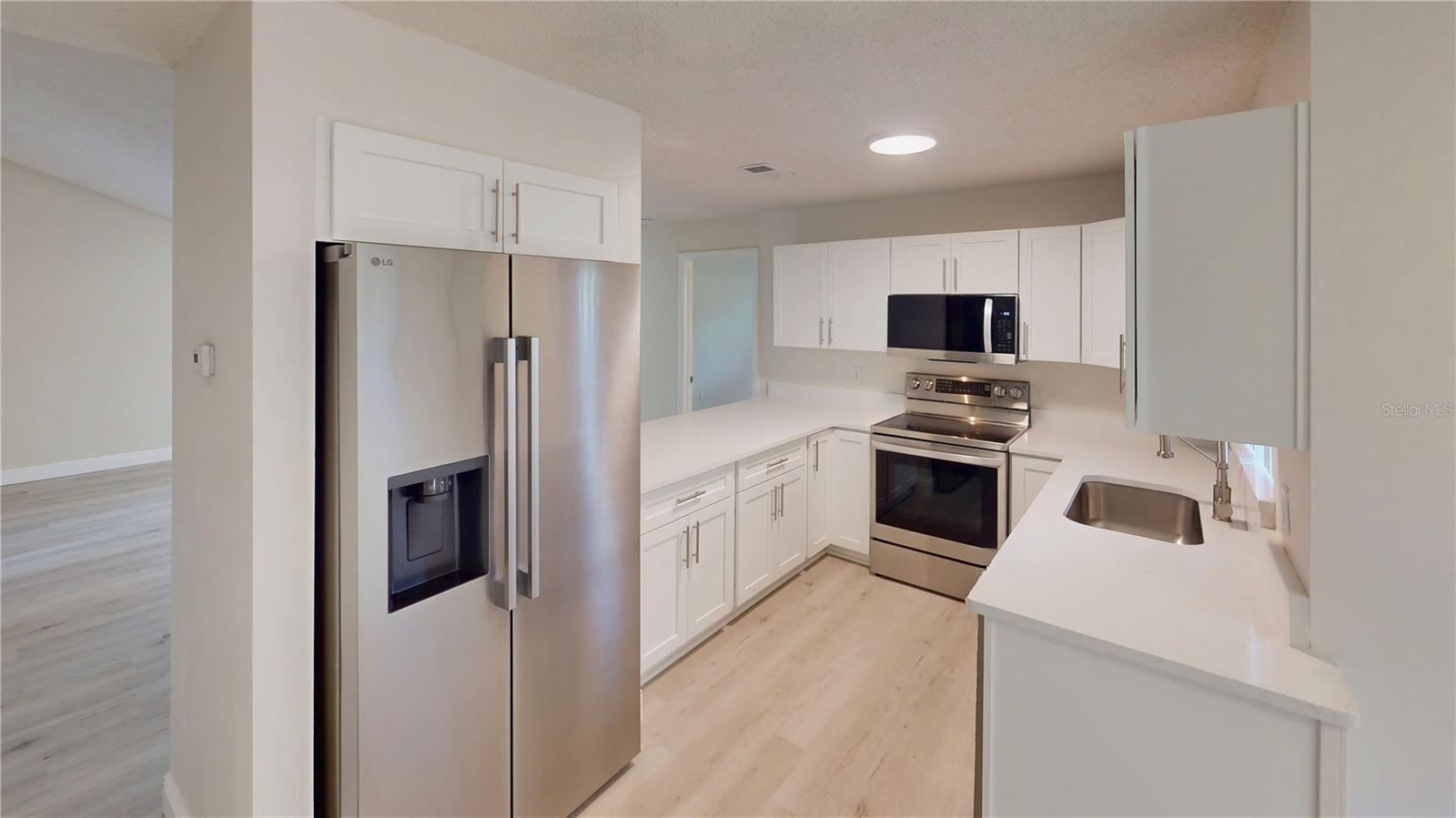 Image 12 of 39 For 14 Wellshire Lane