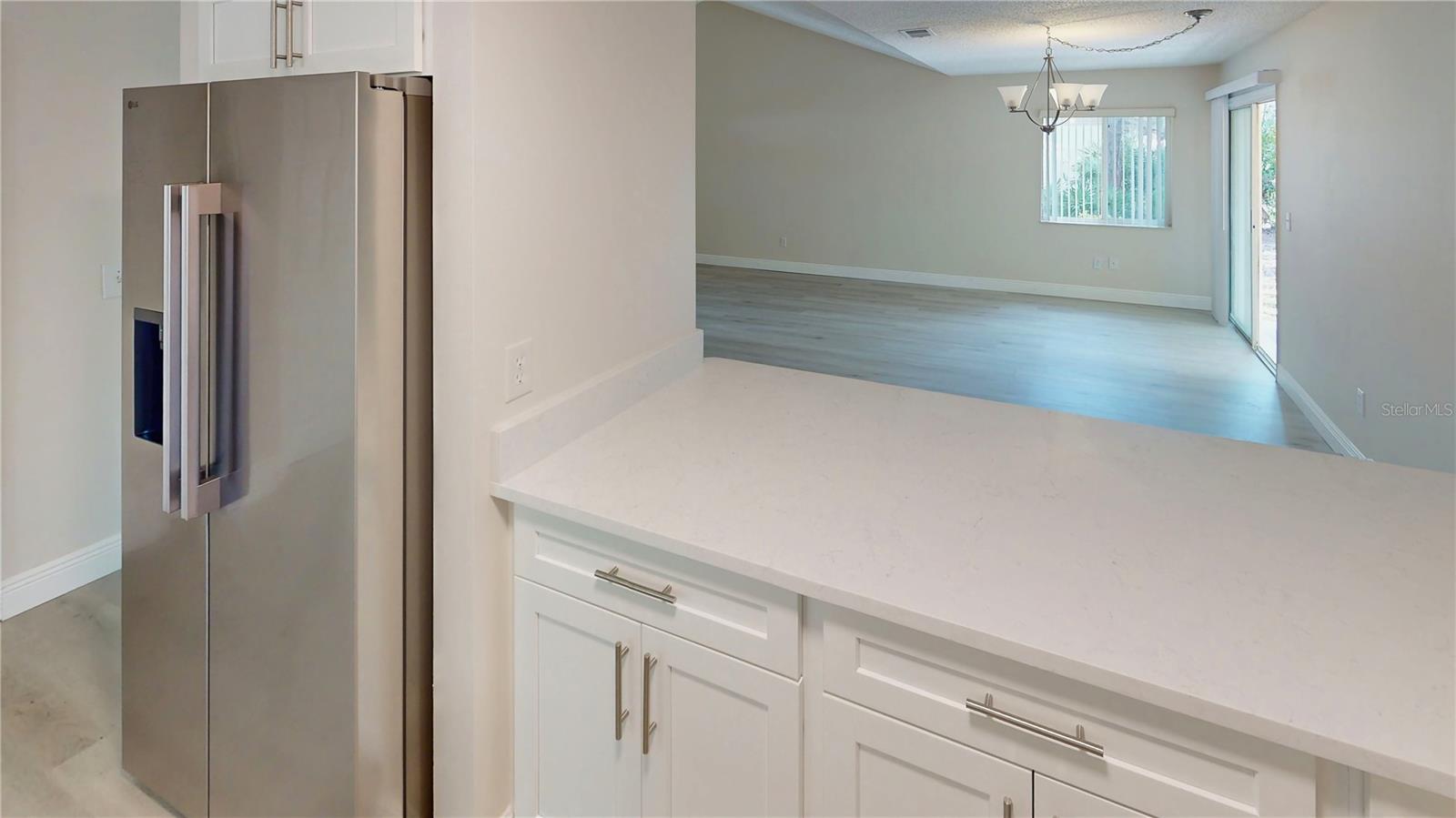 Image 14 of 39 For 14 Wellshire Lane