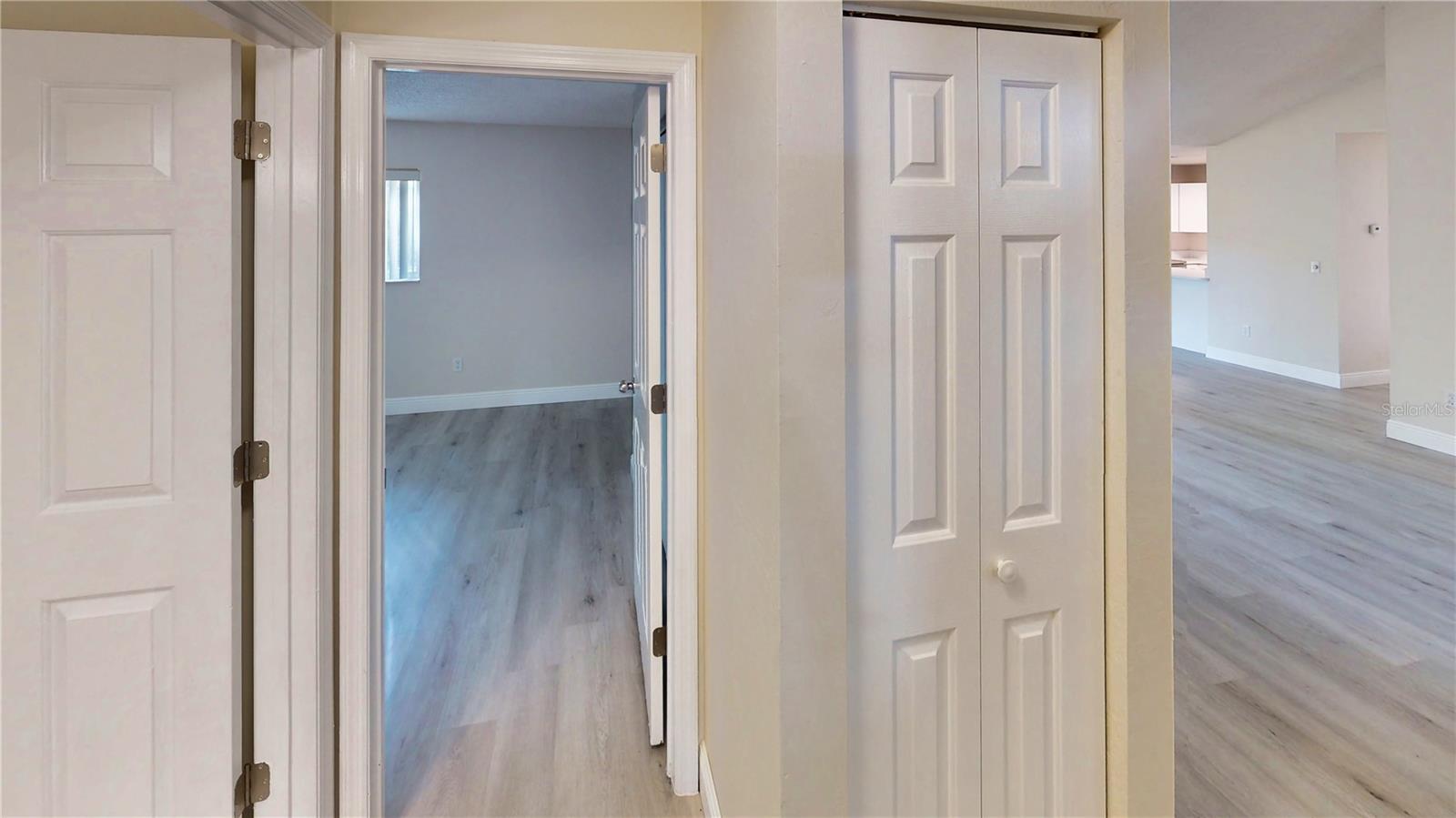 Image 24 of 39 For 14 Wellshire Lane