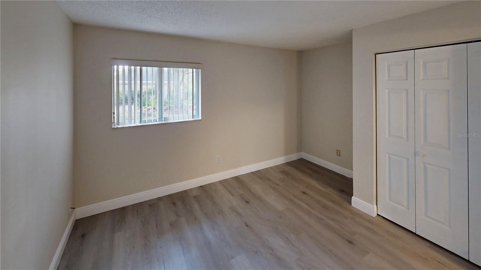 Image 26 of 39 For 14 Wellshire Lane