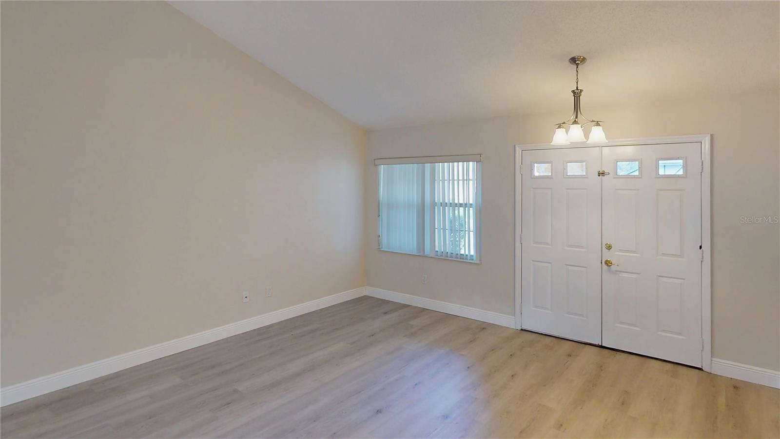 Image 36 of 39 For 14 Wellshire Lane