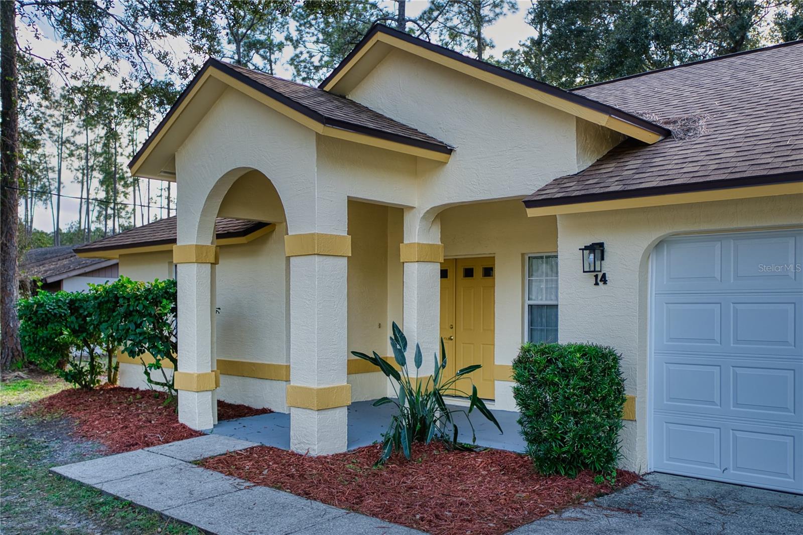 Image 4 of 39 For 14 Wellshire Lane