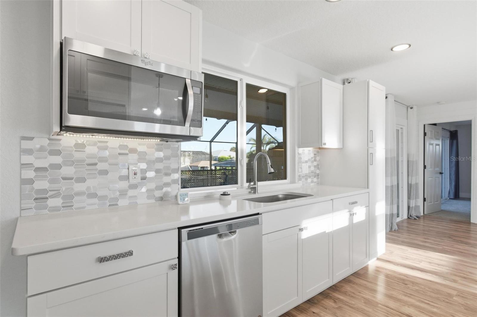 Image 12 of 63 For 7 Clarendon Court S