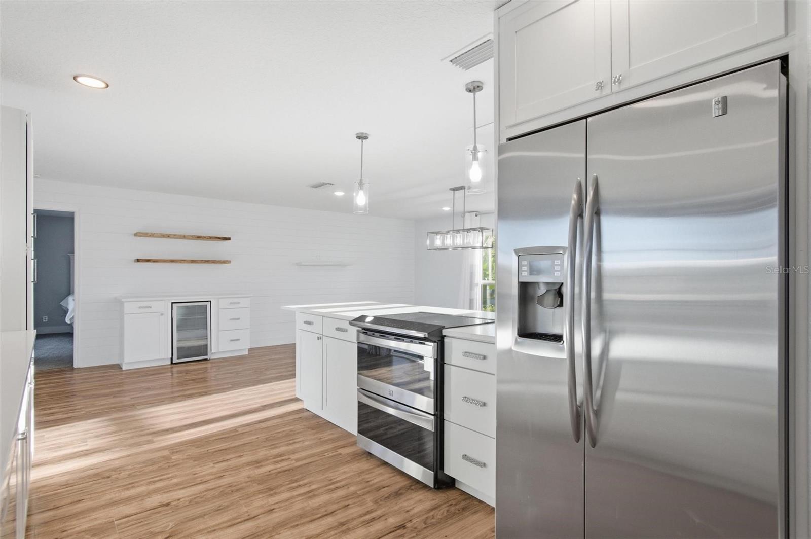 Image 13 of 63 For 7 Clarendon Court S