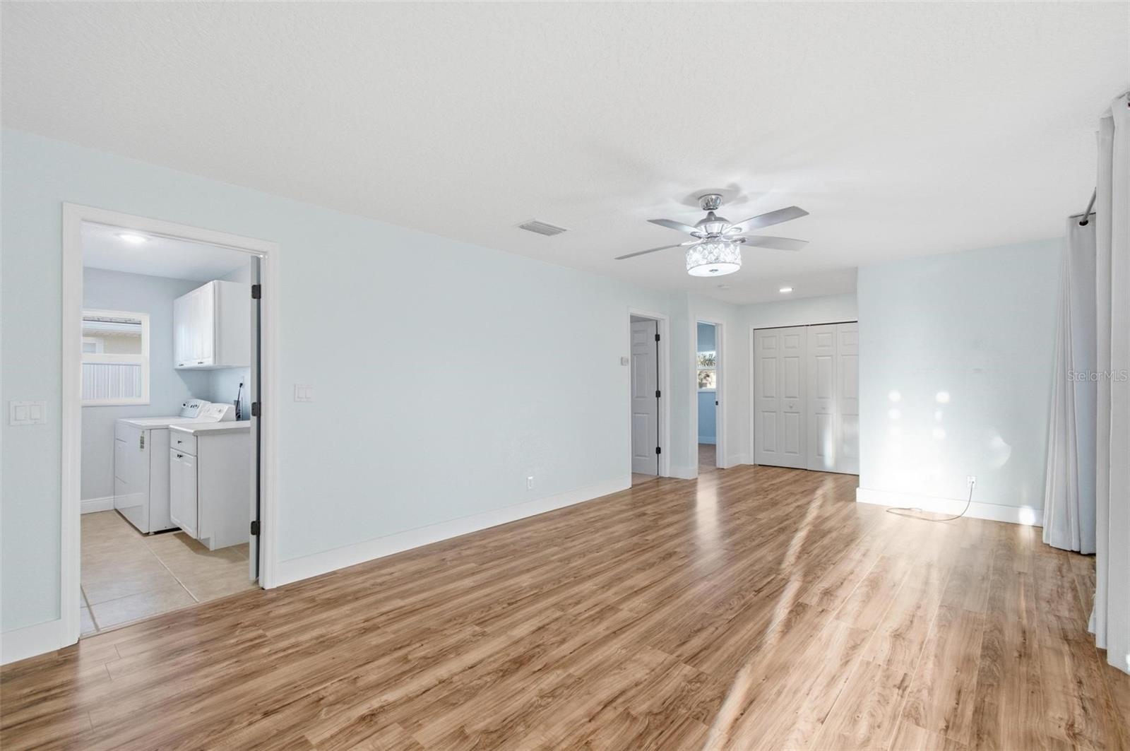 Image 25 of 63 For 7 Clarendon Court S