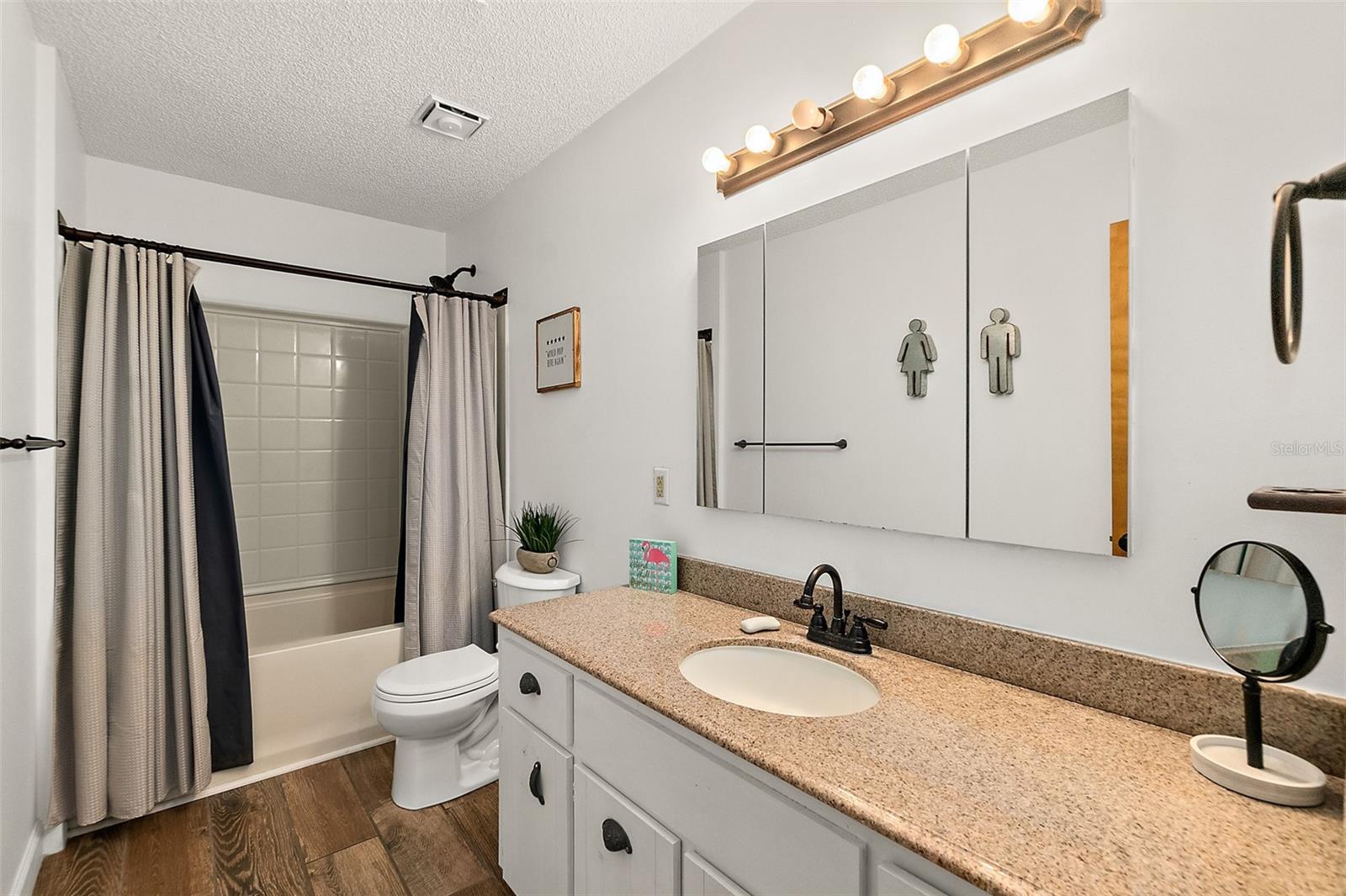 Image 13 of 30 For 32 Armand Beach Drive