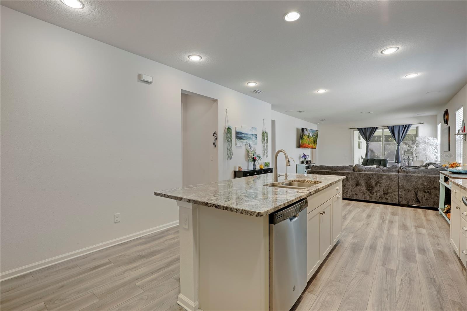 Image 11 of 51 For 3540 Bradley Creek Parkway