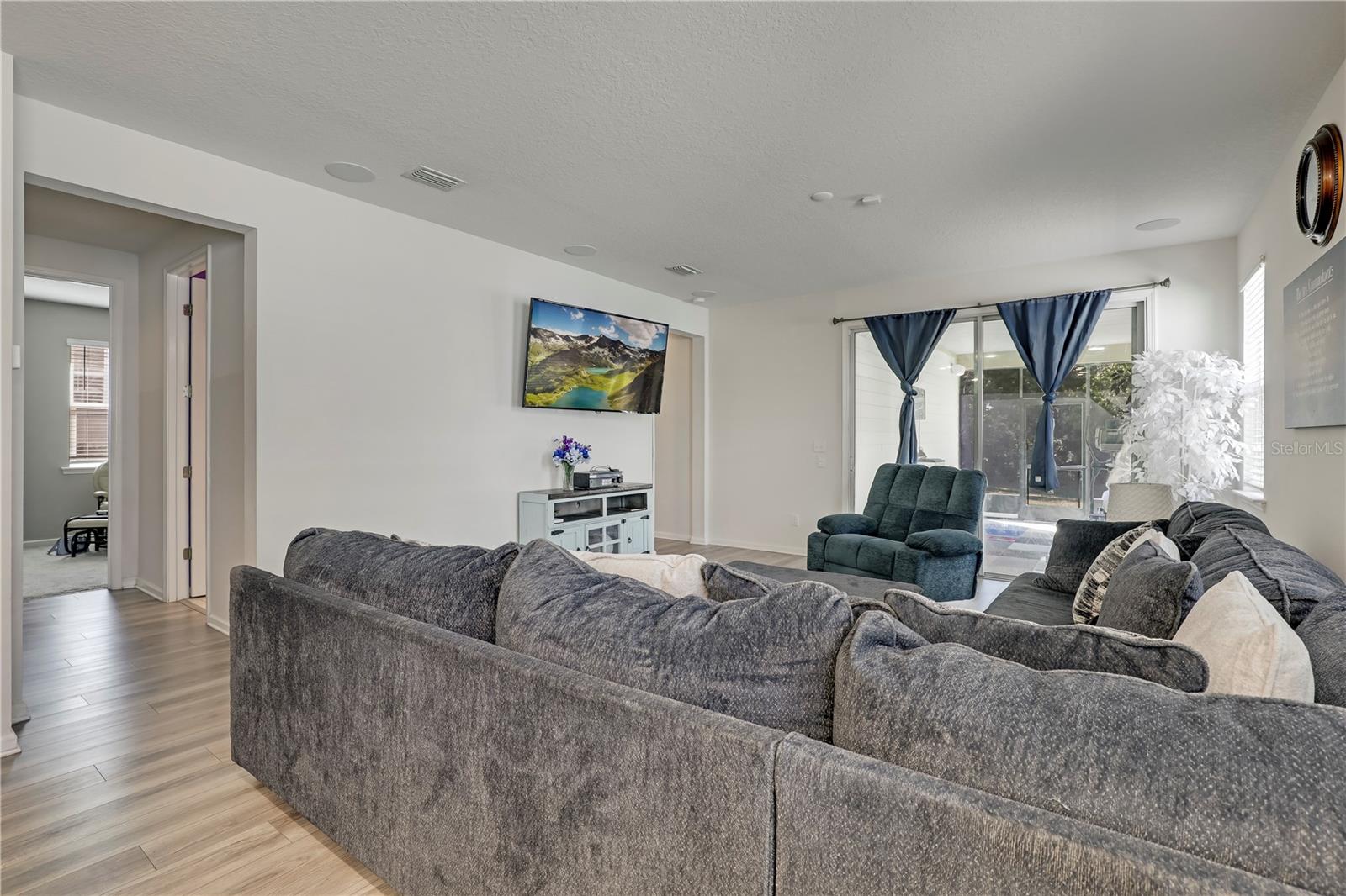 Image 14 of 51 For 3540 Bradley Creek Parkway