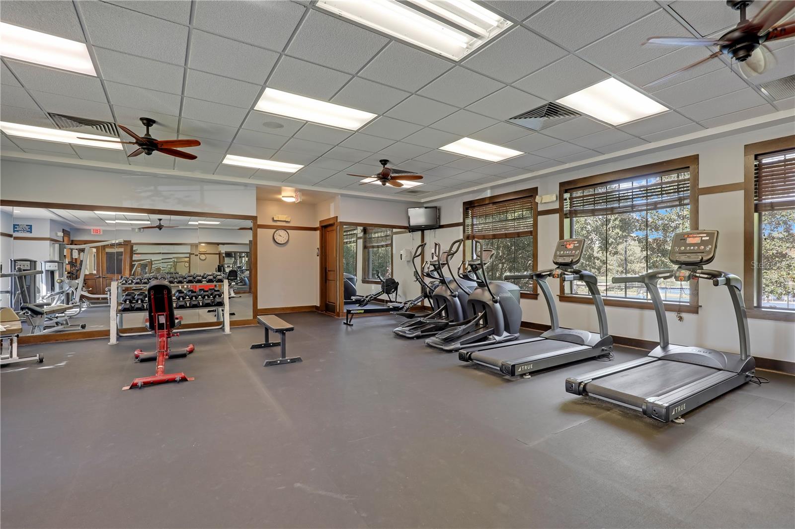 Image 36 of 51 For 3540 Bradley Creek Parkway