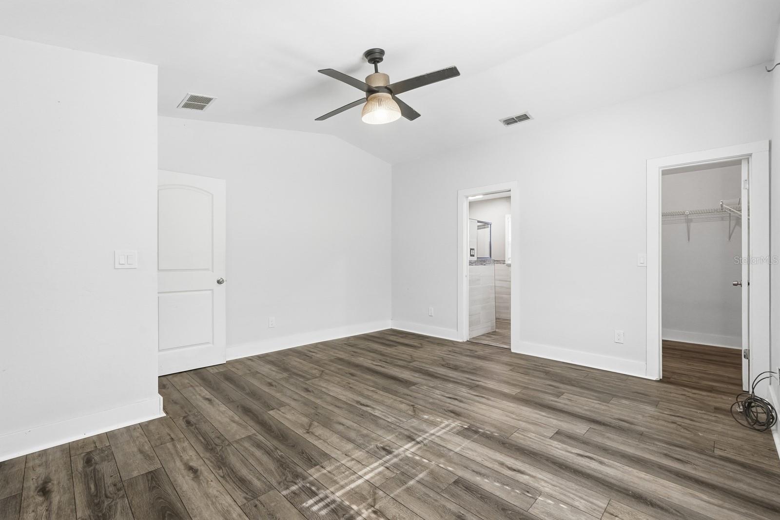 Image 15 of 36 For 932 Lora Street