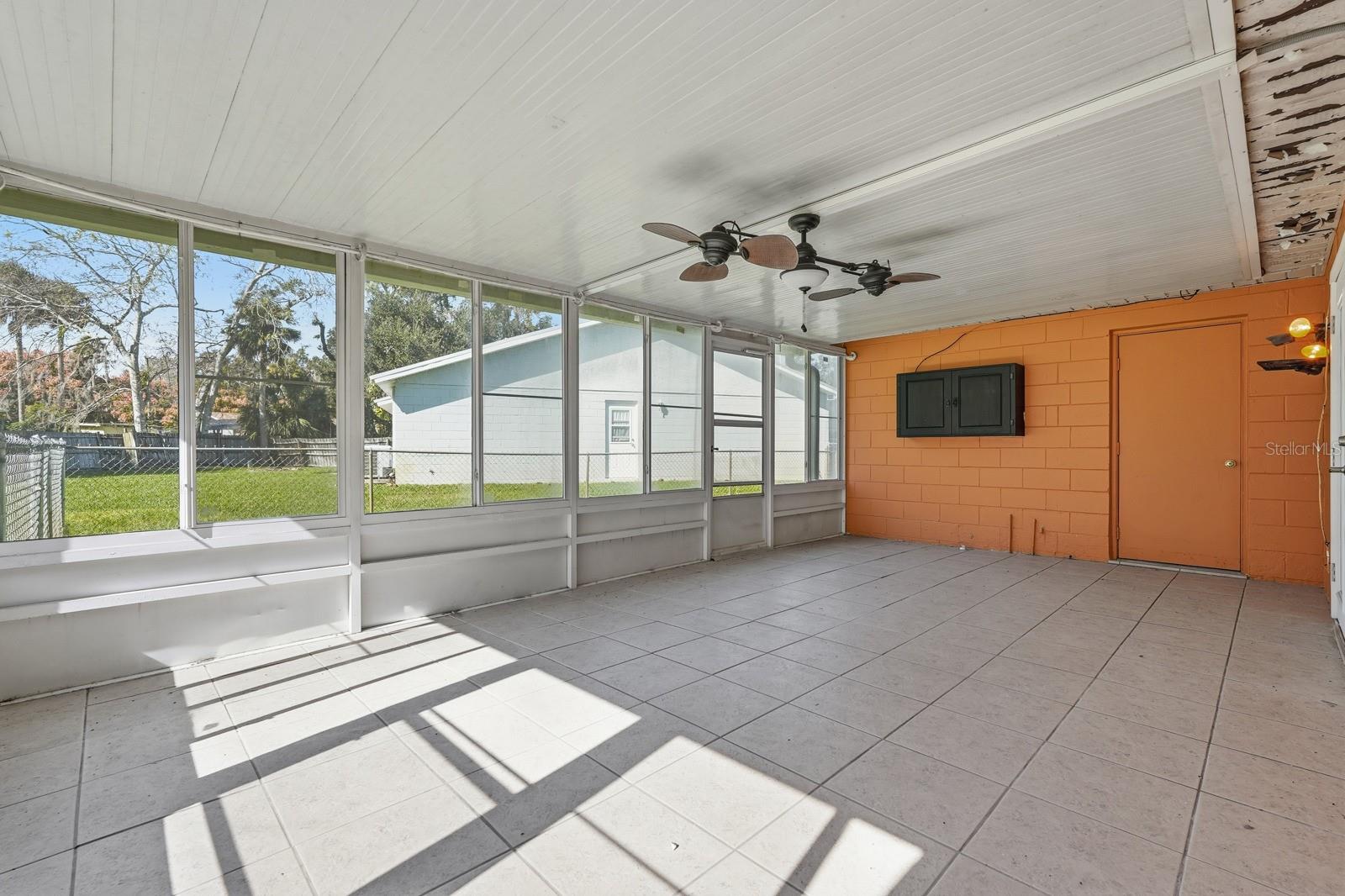 Image 25 of 36 For 932 Lora Street