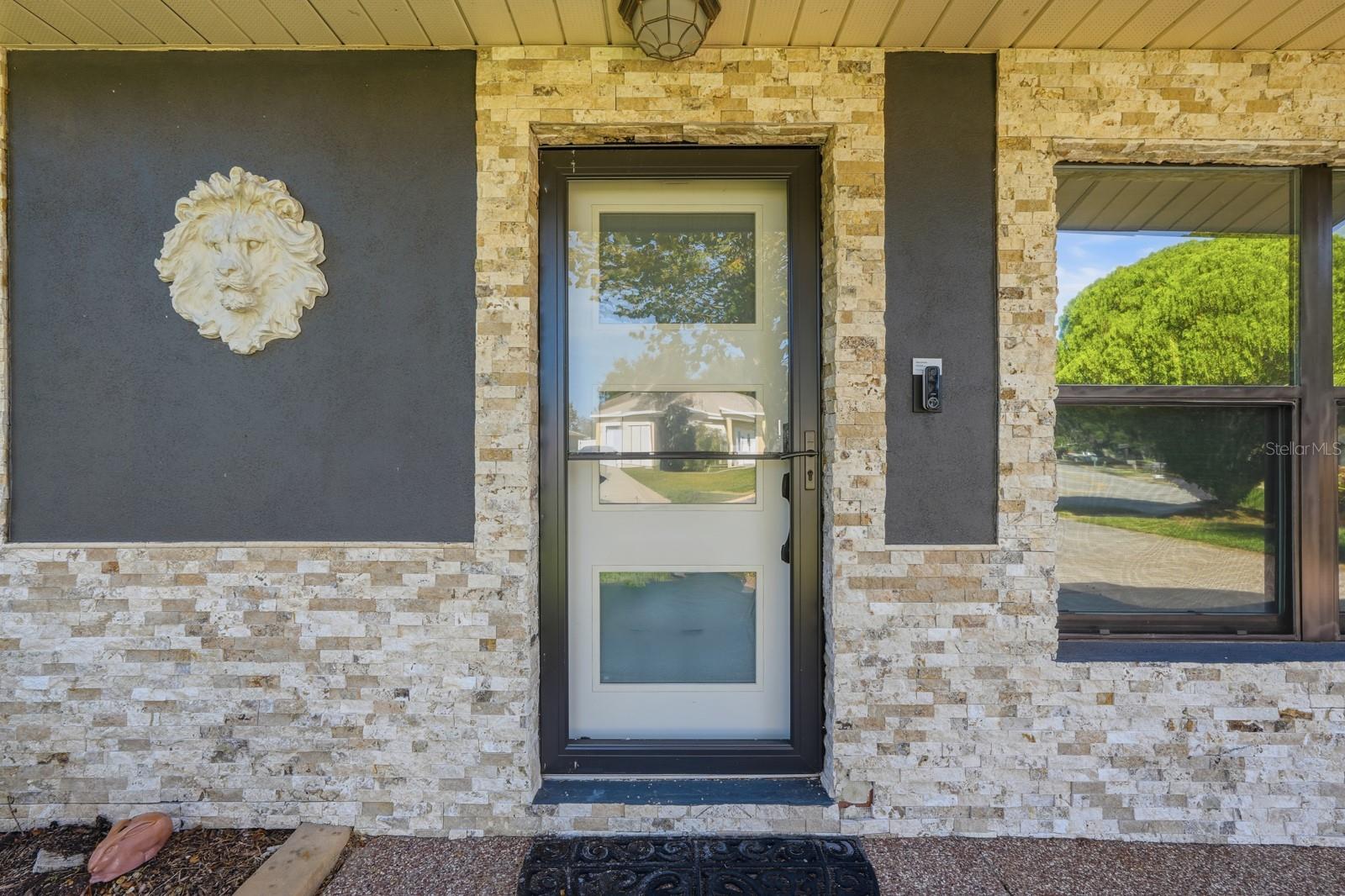 Image 4 of 36 For 932 Lora Street