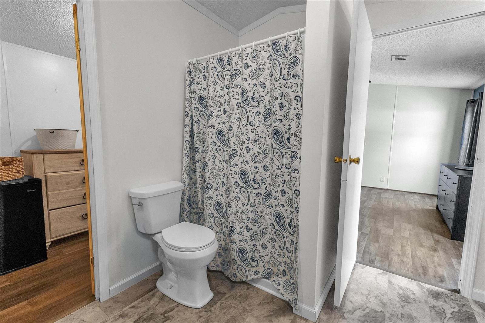 Image 16 of 36 For 112 Click Road