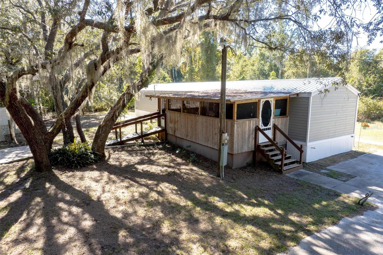 Image 27 of 36 For 112 Click Road