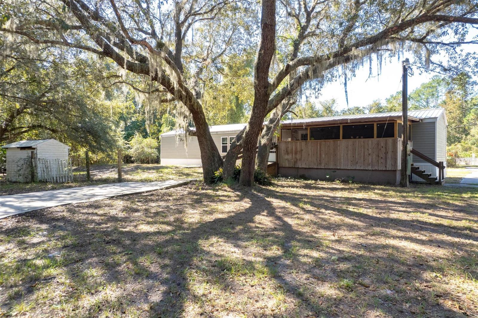 Image 28 of 36 For 112 Click Road