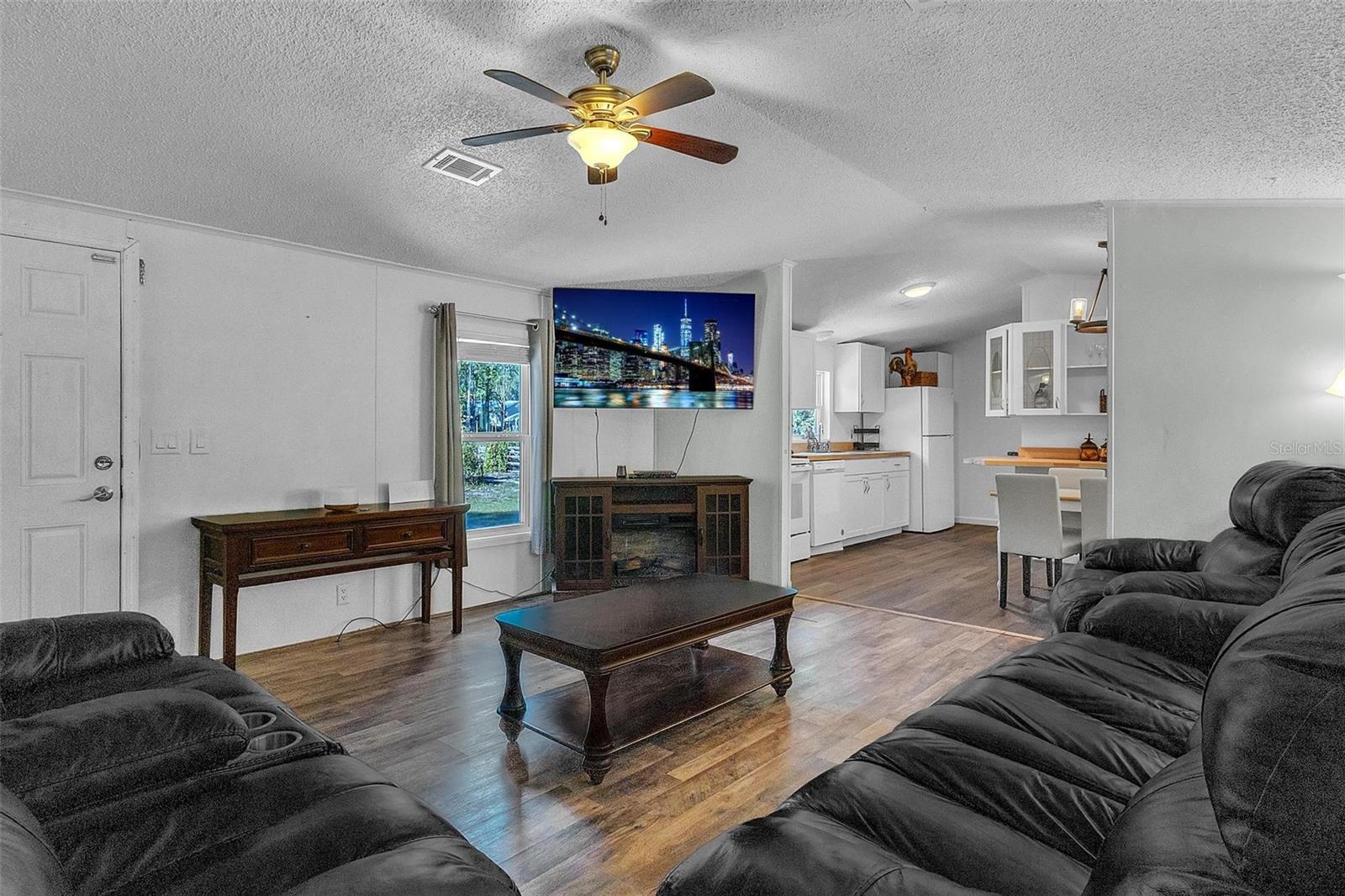 Image 6 of 36 For 112 Click Road