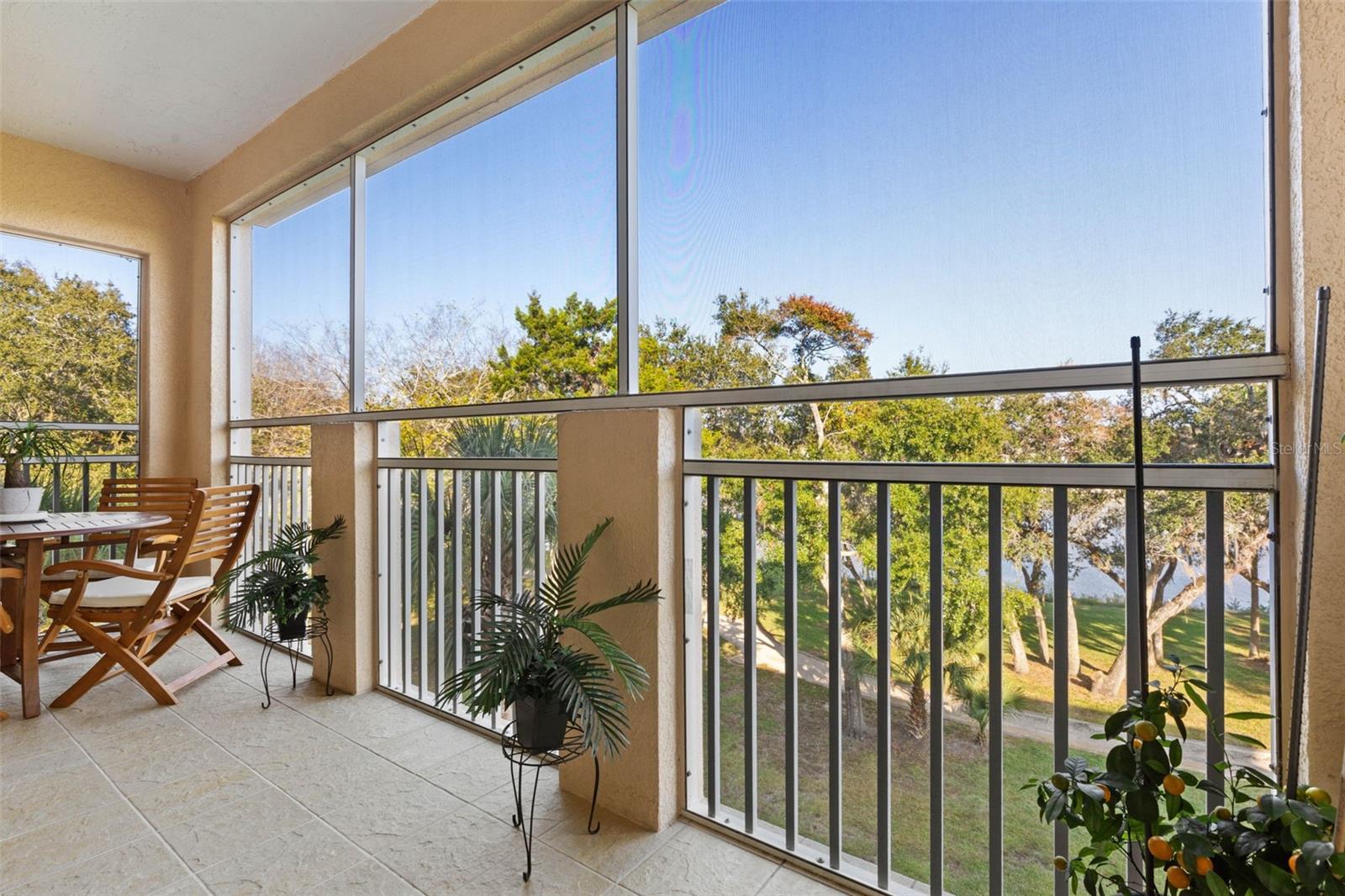 Image 14 of 78 For 55 Riverview Bend S 2033