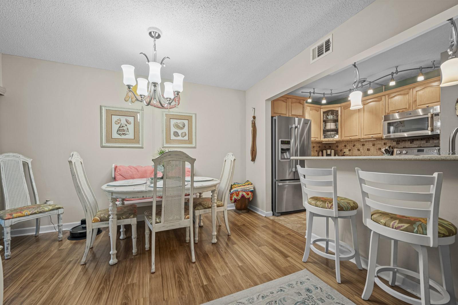 Image 18 of 51 For 37 Alcira Court 37