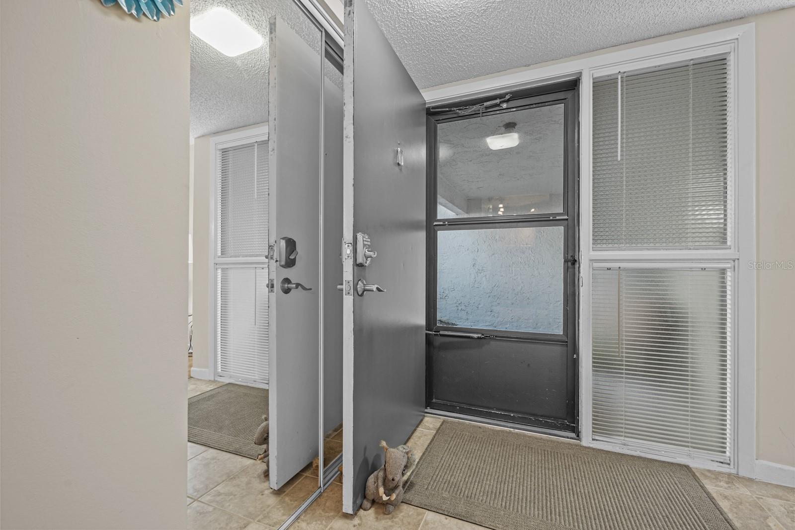 Image 7 of 51 For 37 Alcira Court 37