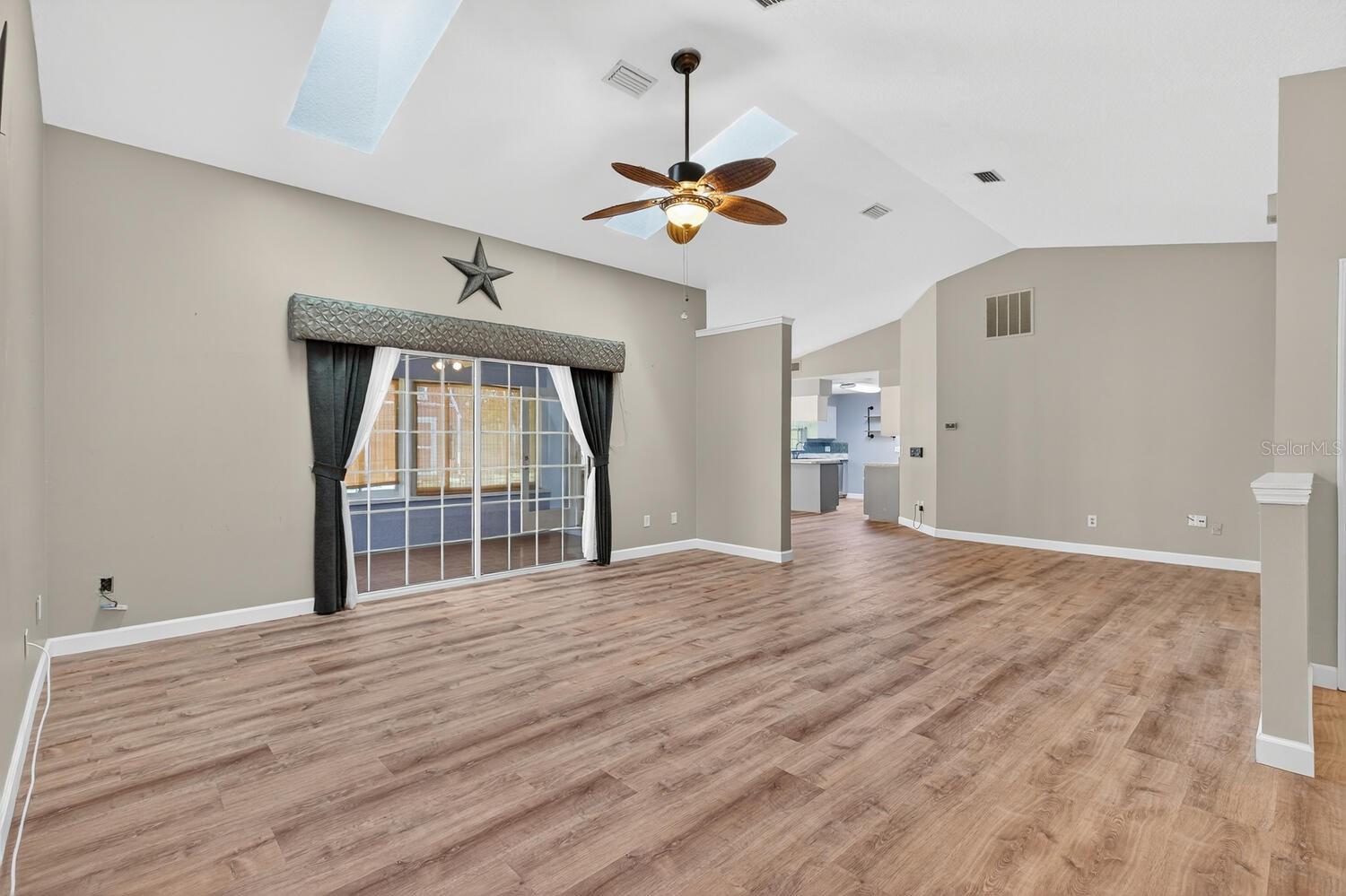 Image 3 of 22 For 34 Beauford Lane