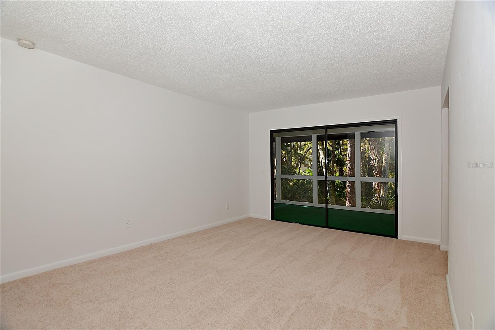 Image 11 of 30 For 36 Fairways Circle