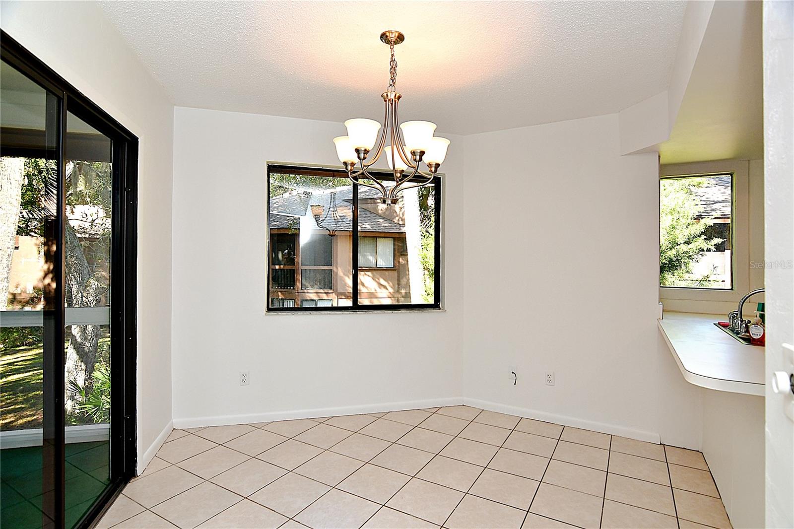 Image 18 of 30 For 36 Fairways Circle