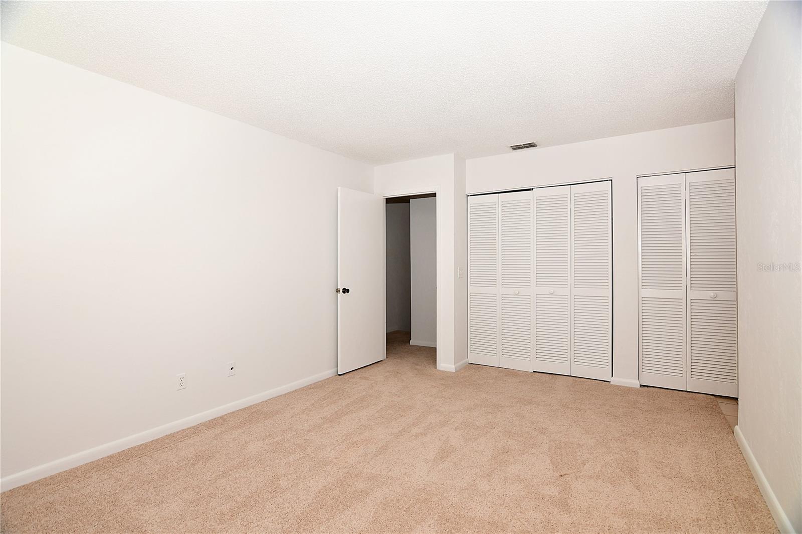 Image 26 of 30 For 36 Fairways Circle