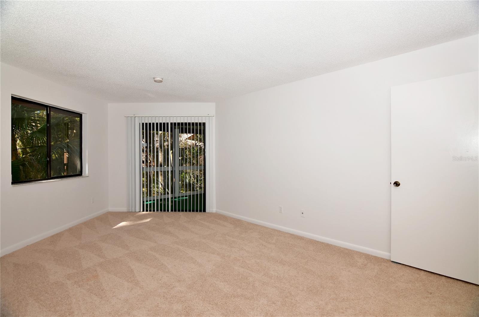 Image 27 of 30 For 36 Fairways Circle