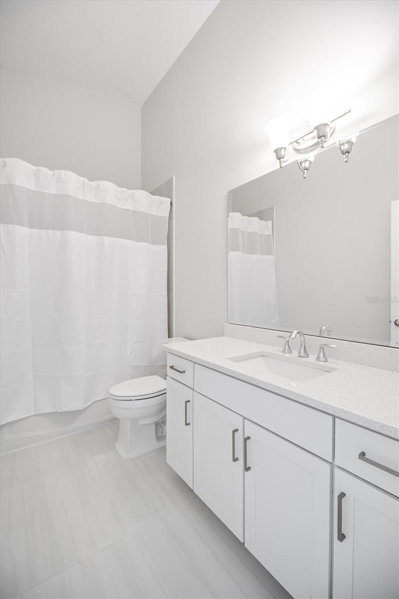 Image 19 of 36 For 53 Wilmette Avenue