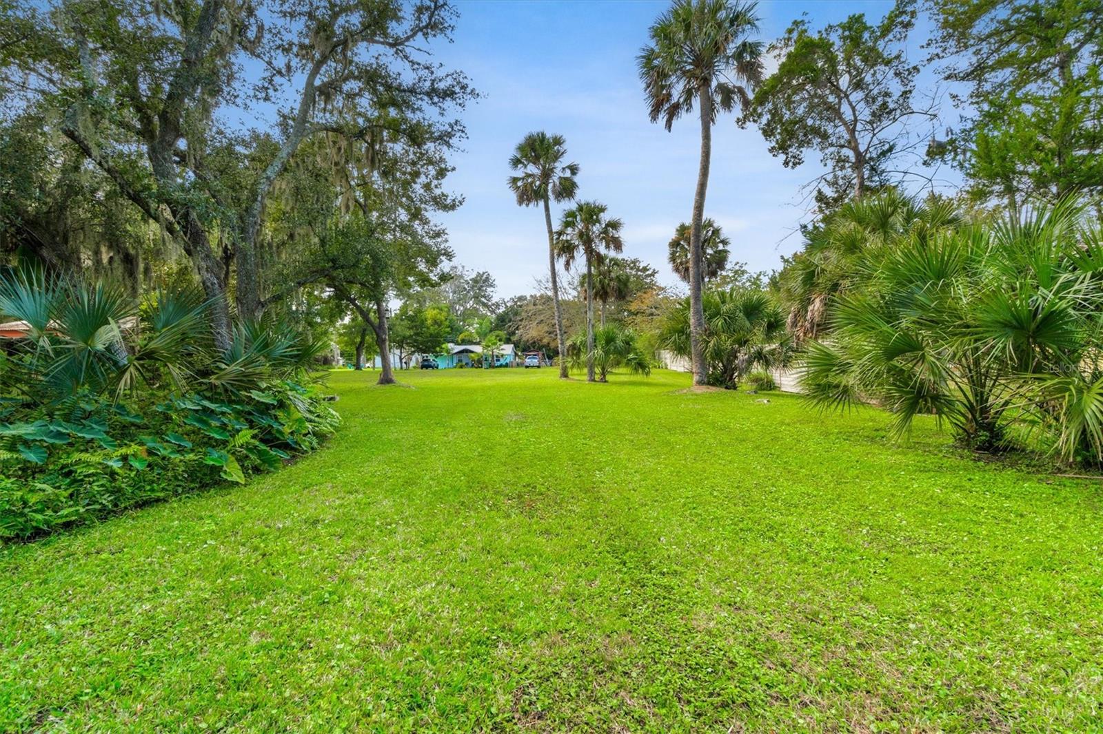 Image 12 of 43 For 29 & 27a Florida Avenue