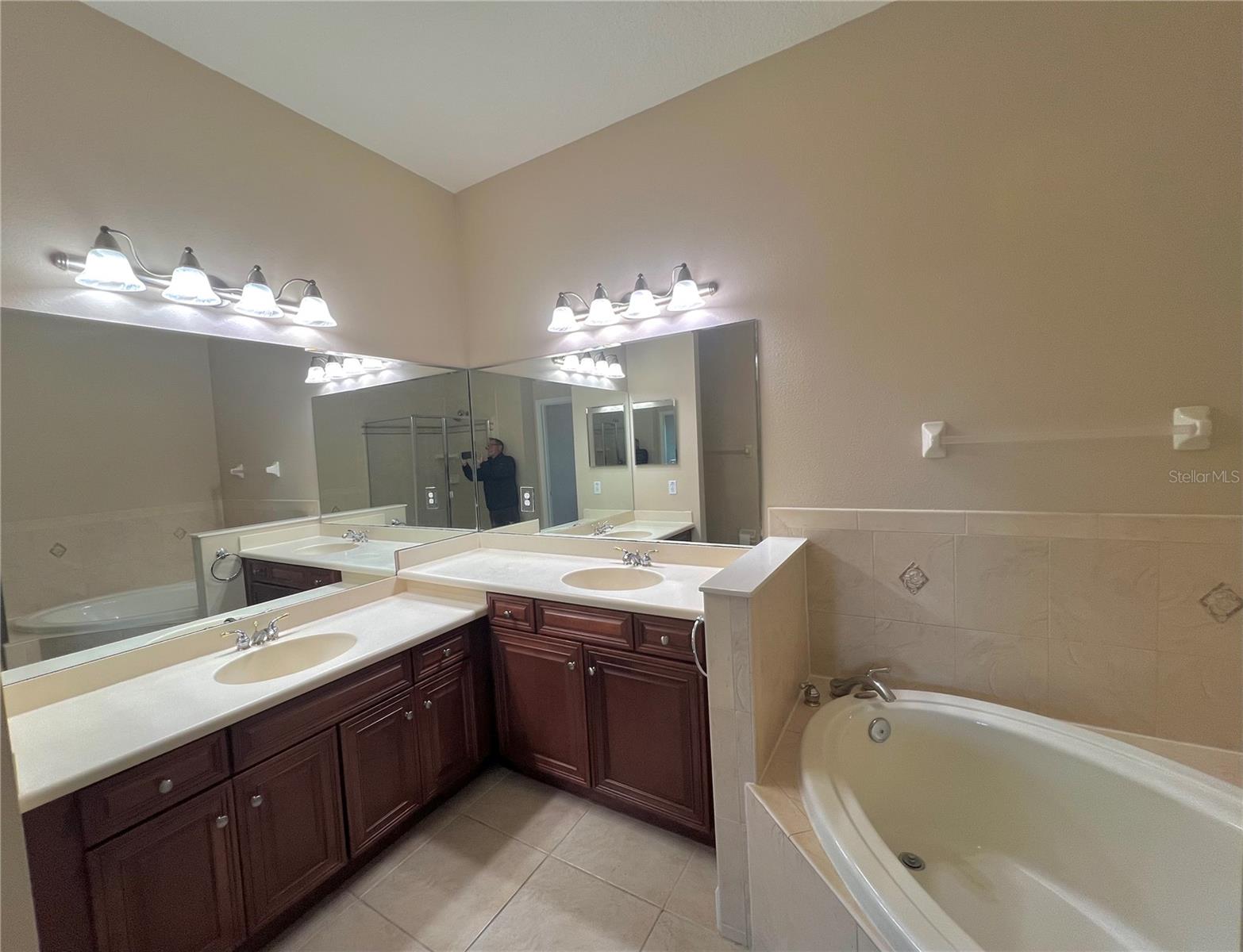 Image 31 of 35 For 400 Cinnamon Beach Way 324