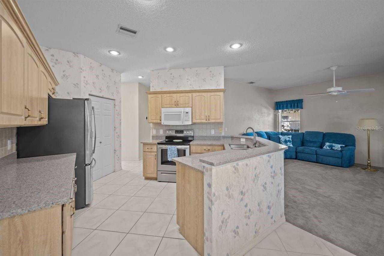 Image 16 of 67 For 28 Cedar Point Drive