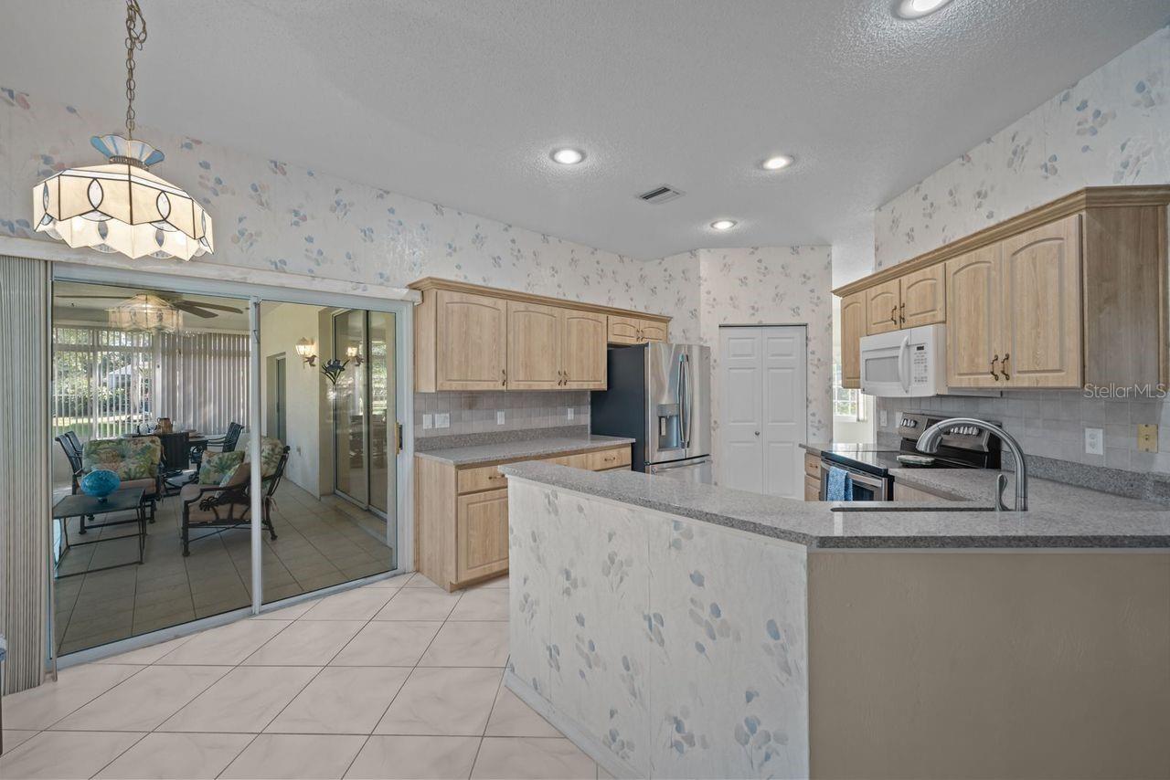 Image 17 of 67 For 28 Cedar Point Drive